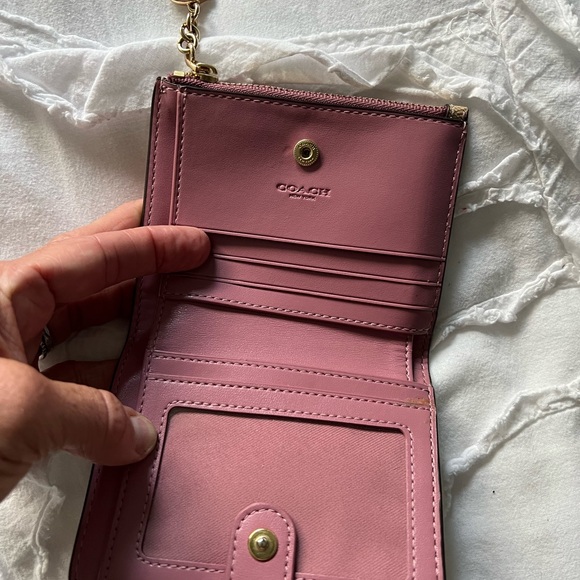 COACH -  Floral Zip Wallet in Pink and Tan - Picture 2 of 3